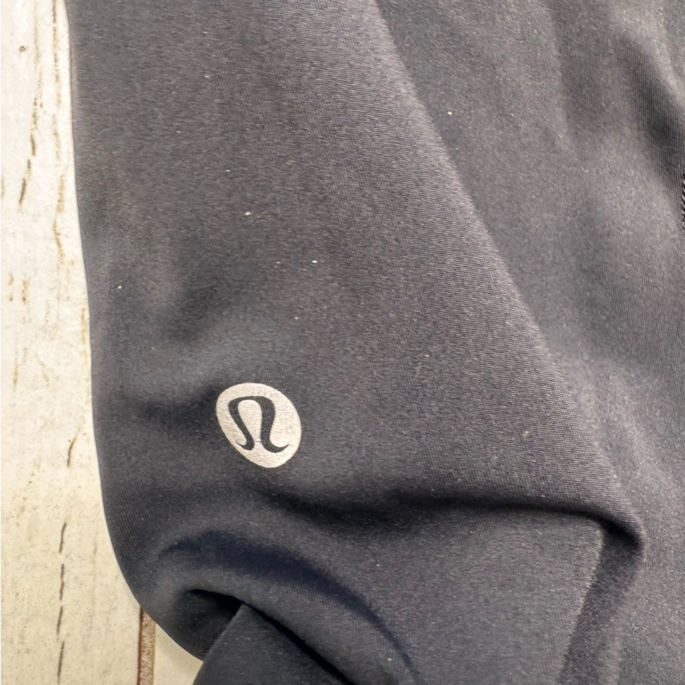 Lululemon All The Right Places Crop Leggings Yoga Women’s Size 6 Pockets - Picture 6 of 8